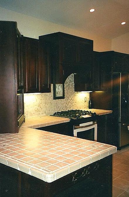 kitchen counter and backsplash, by Labrador Floors and tile